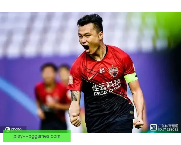 杰帕罗夫荣膺亚洲足球先生两次成就背后的传奇故事与坚持